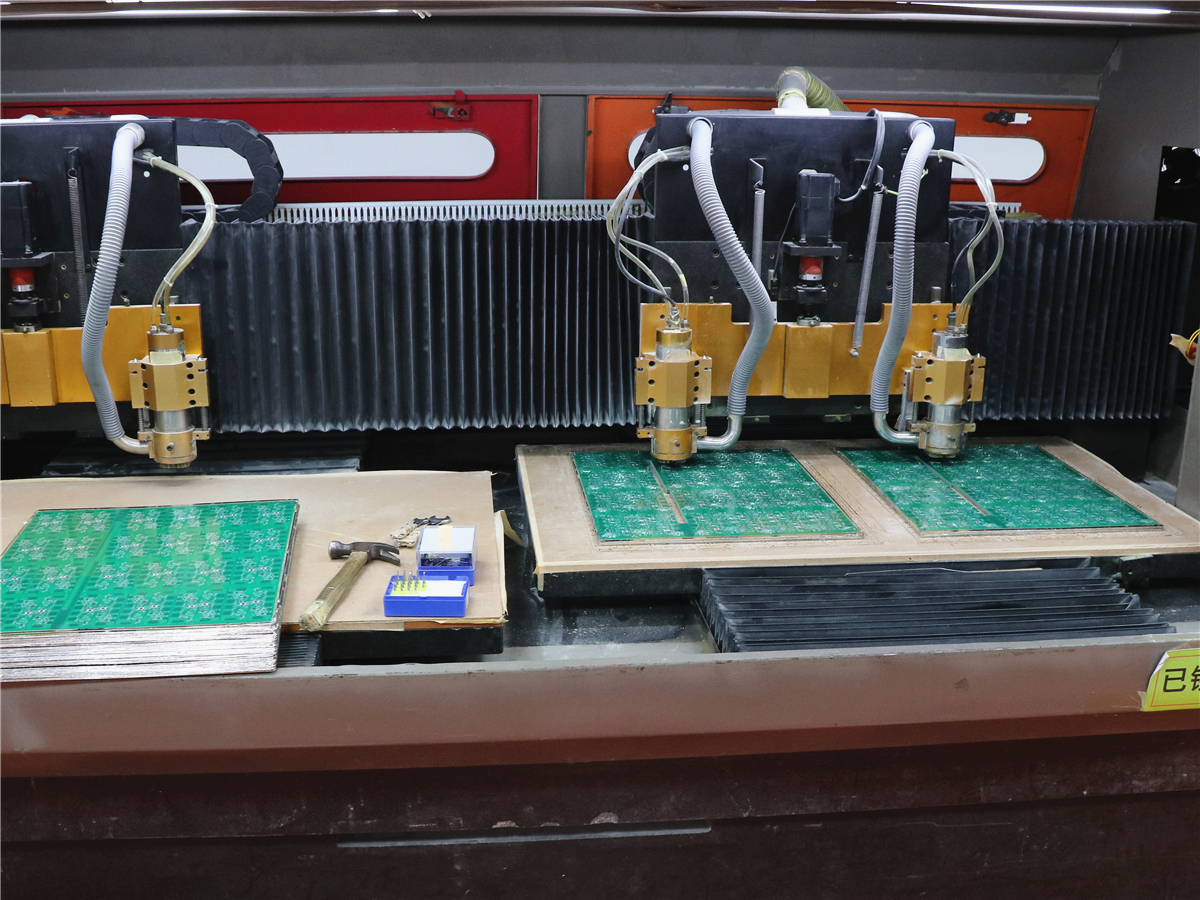 PCB Assembly Facility 4